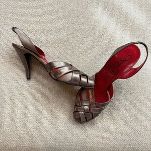 Oscar de La Renta antique gold/pewter leather evening shoe size 8